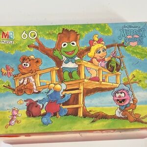 Vintage MB Jim Henson's Muppet Babies 60 piece puzzle